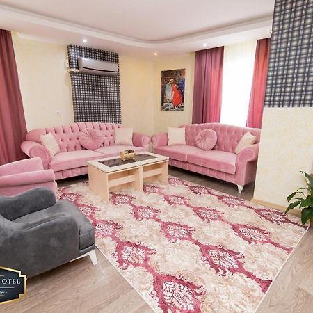 Çiftlikköy Aria Plus Ev-Otel מראה חיצוני תמונה
