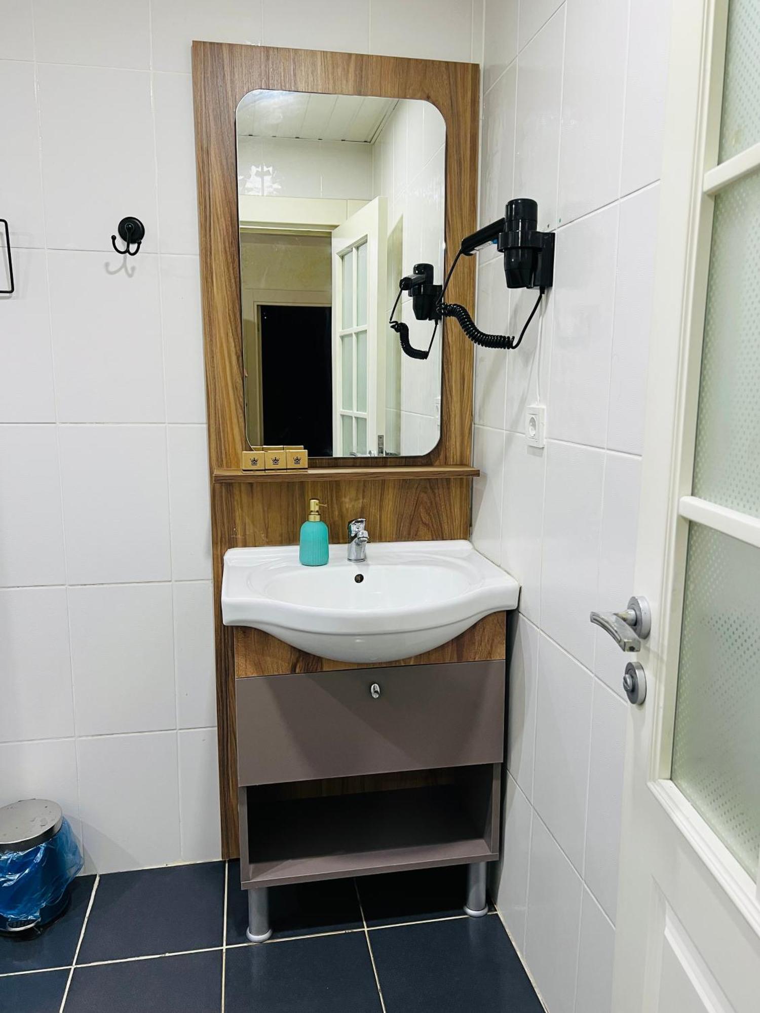 Çiftlikköy Aria Plus Ev-Otel מראה חיצוני תמונה
